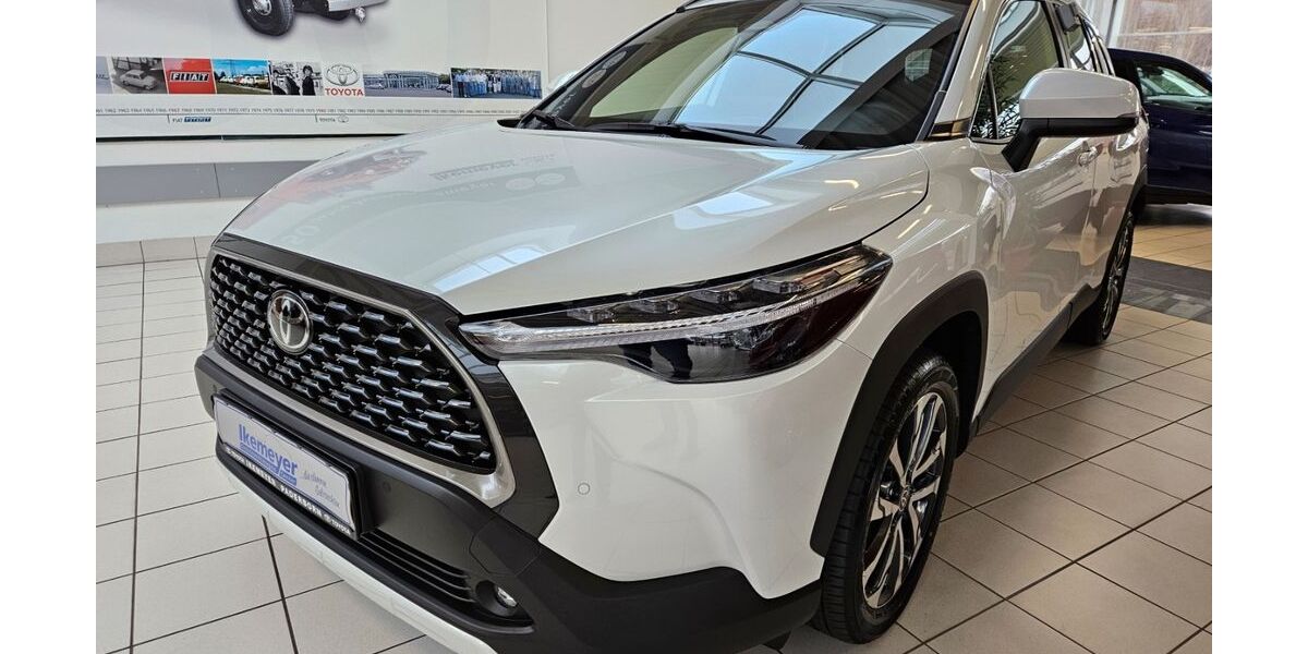 Toyota Corolla Cross 7.980 km 30.950 &euro; Paderborn 33104