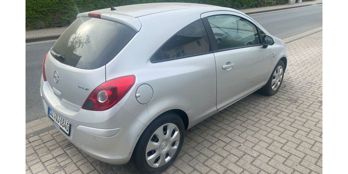 Opel Corsa 98.600 km 3.000 &euro; Siegen 57078