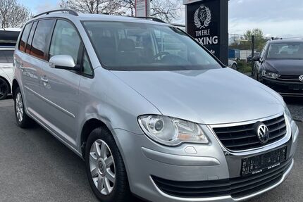 VW Touran 181.695 km 2.990 &euro; Wesseling - Köln 50389