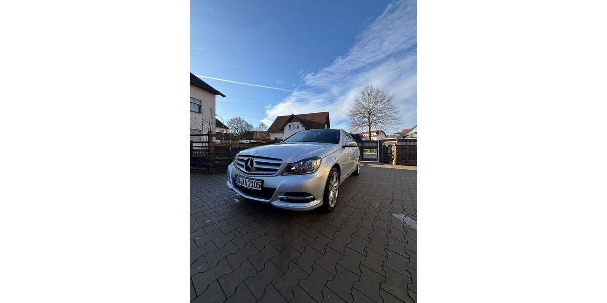 Mercedes-Benz C 200 163.000 km 9.900 &euro; Brachttal 63636