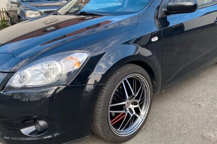 Kia ceed / Ceed 159.695 km 4.200 &euro; Lichtenfels 96215