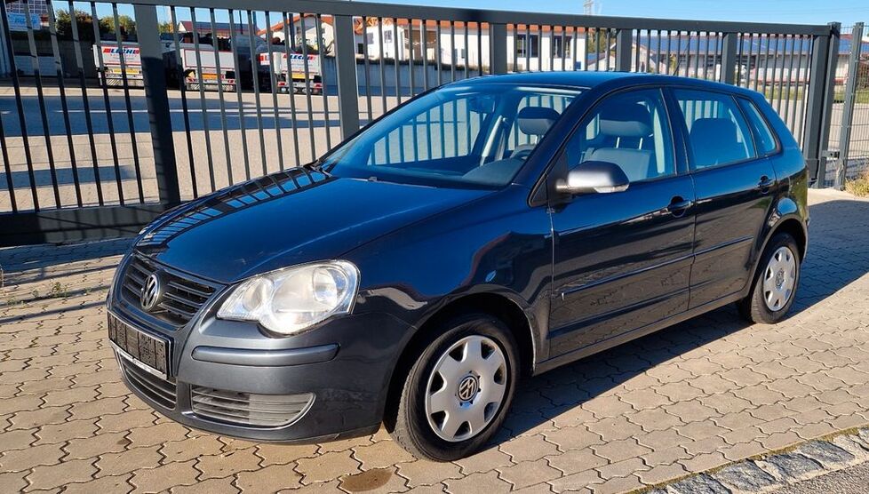 VW Polo 180.000 km 2.590 € Tann 84367
