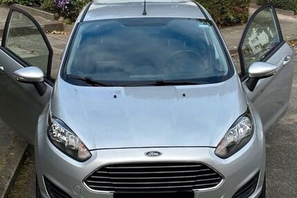 Ford Fiesta 125.000 km 4.300 &euro; Lübeck 23562