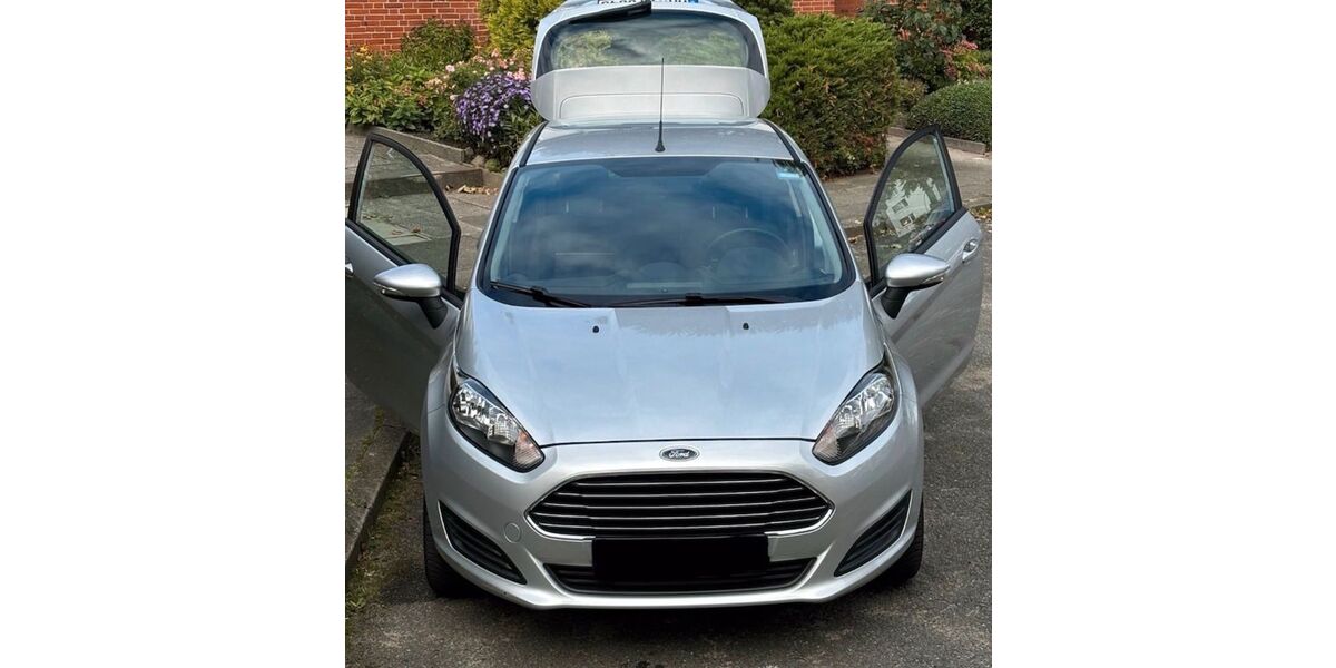 Ford Fiesta 125.000 km 4.300 &euro; Lübeck 23562