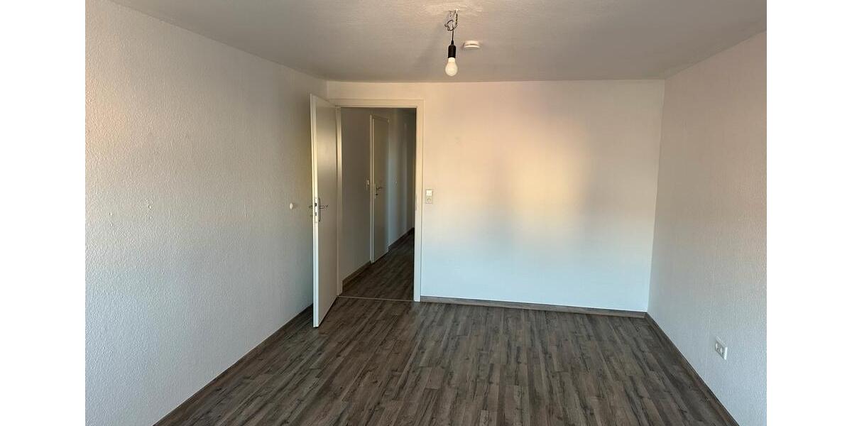 Dachgeschoßwohnung Goldbach - 3 Zimmer, 60 m&sup2;, 750&euro; | Angebot:25168423
