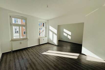 Wohnung zum Mieten in Gera 500 € 83.88 m²