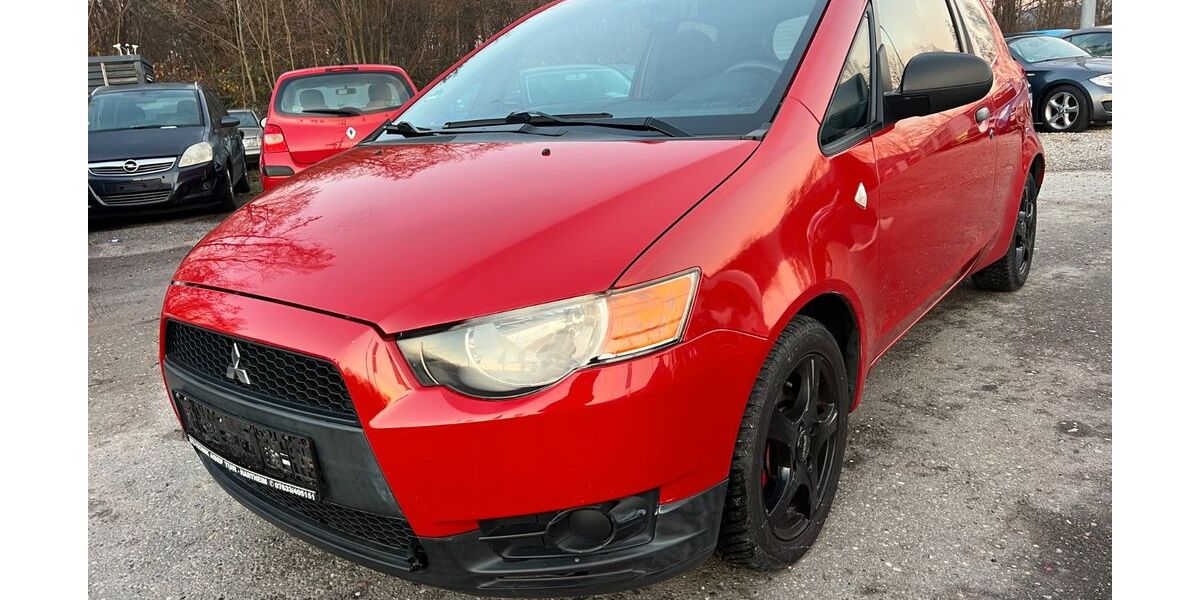Mitsubishi Colt 119.000 km 2.950 € Freiburg 79108