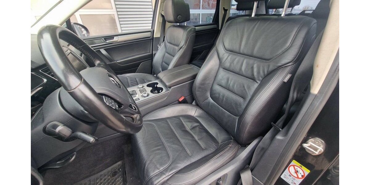VW Touareg V6 TDI R-Line NAVI Luftfederung AHK 190.000 km 18.998 &euro; Landau 76829