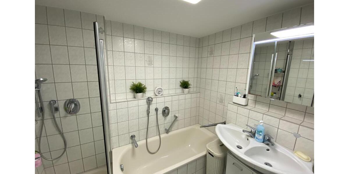Erdgeschoßwohnung Stuttgart Luginsland - 4 Zimmer, 93 m&sup2;, 463.000&euro; | Angebot:24567791