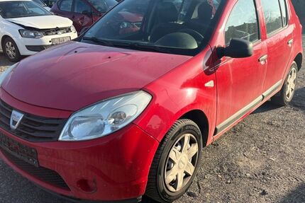 Dacia Sandero 180.041 km 1.190 &euro; Elsterwerda 04910
