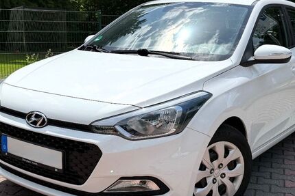 Hyundai i20 107.500 km 6.200 &euro; Ibbenbüren 49477