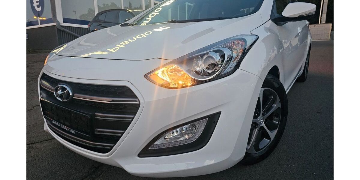Hyundai i30 113.000 km 8.999 &euro; Kaiserslautern 67663