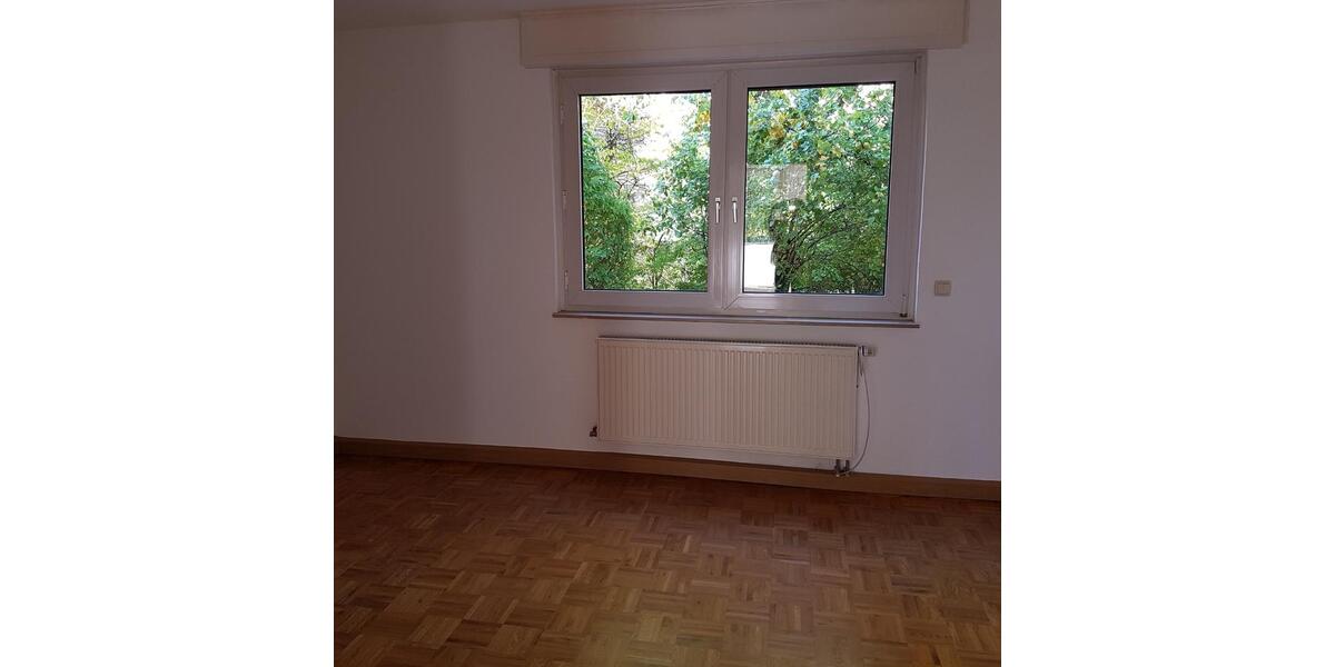 Hochparterre Wiesbaden Biebrich - 2 Zimmer, 50 m&sup2;, 225.000&euro; | Angebot:26805237