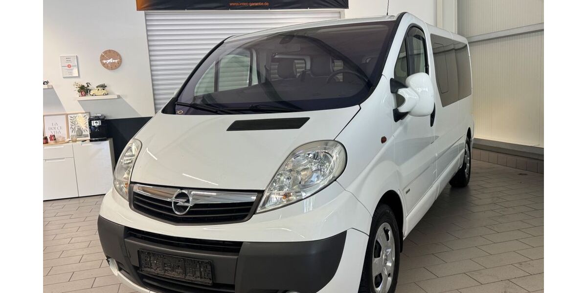 Opel Vivaro 86.000 km 10.990 &euro; Brey 56321