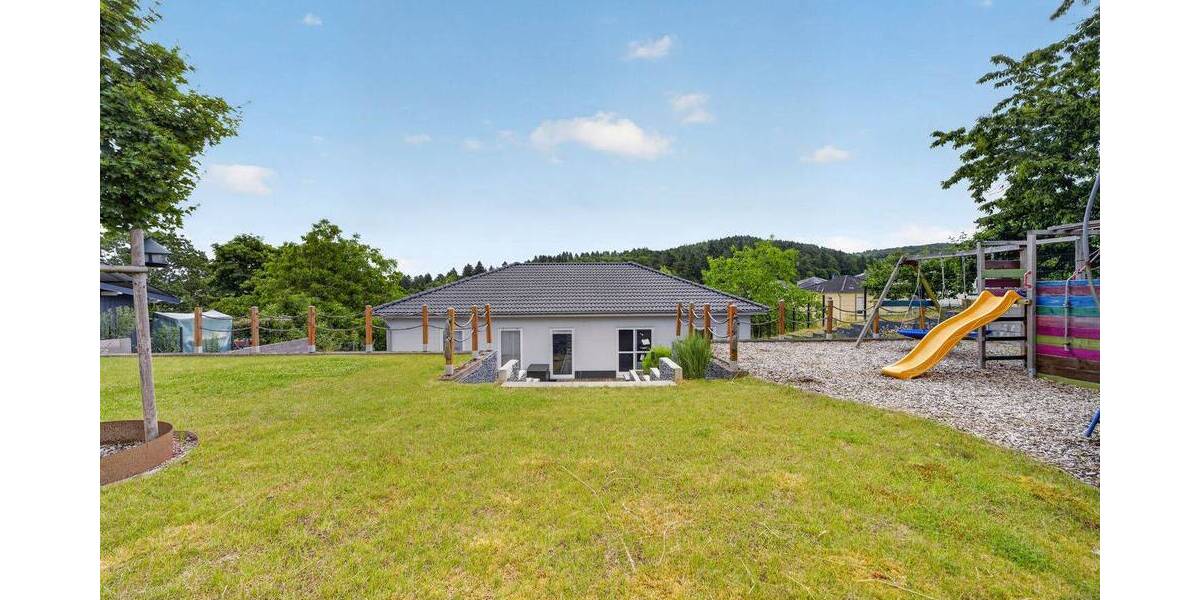 Bungalow Bekond - 4 Zimmer, 130 m&sup2;, 579.000&euro; | Angebot:26902270