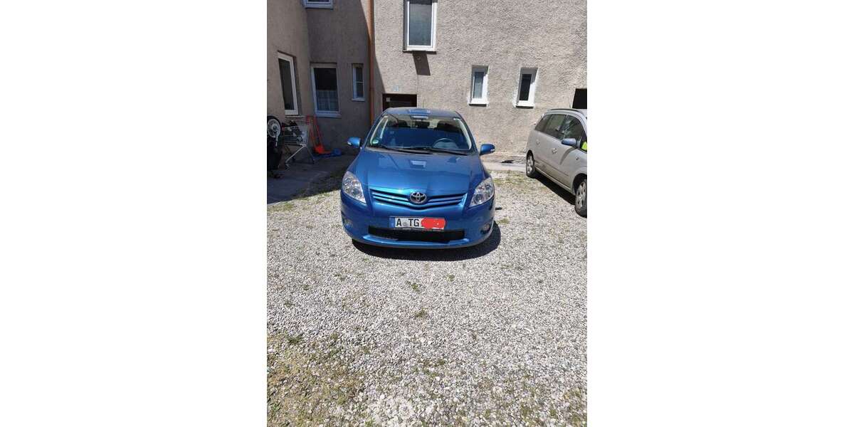 Toyota Auris 44.200 km 5.990 &euro; Lechhausen (Augsburg) 86165