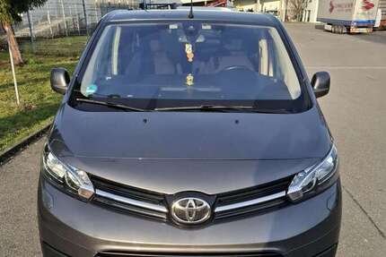 Toyota Proace 141.000 km 33.500 &euro; Fellbach 70736