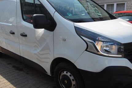 Renault Trafic 246.906 km 5.900 &euro; Berlin 13437