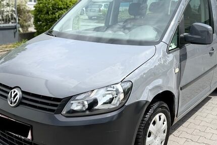 VW Caddy 218.500 km 2.290 &euro; München 81829