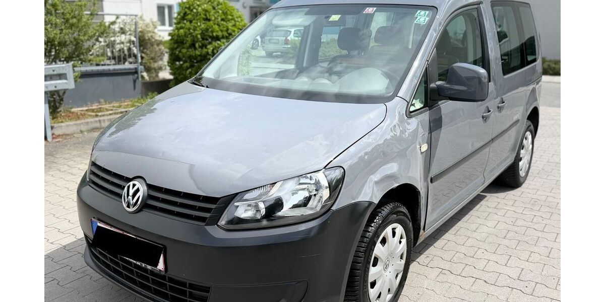 VW Caddy 218.500 km 2.900 &euro; München 81829