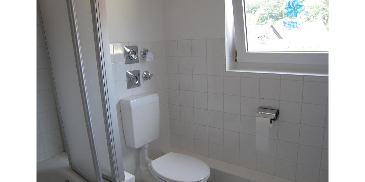 Golbach - 3-Zi.-Whg. nähe Waldschwimmbad ab 01.02.2026 zu verm. 3 zimmer