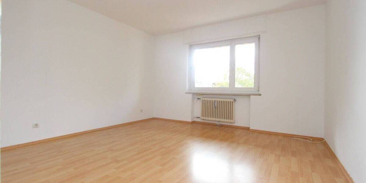 Etagenwohnung Landshut West - 2 Zimmer, 71 m&sup2;, 630&euro; | Angebot:26401110