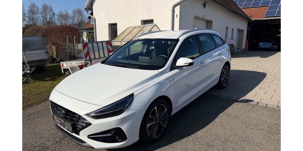 Hyundai i30 23.000 km 18.880 &euro; Amberg 92224