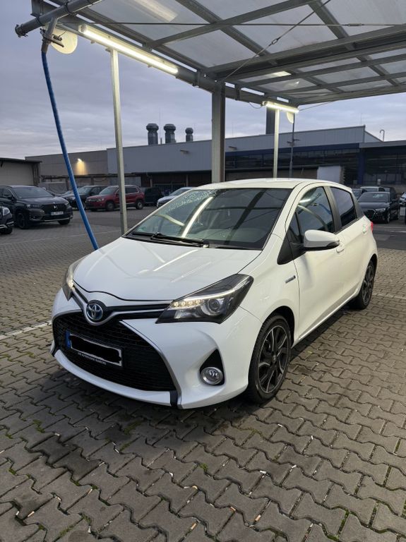 Yaris