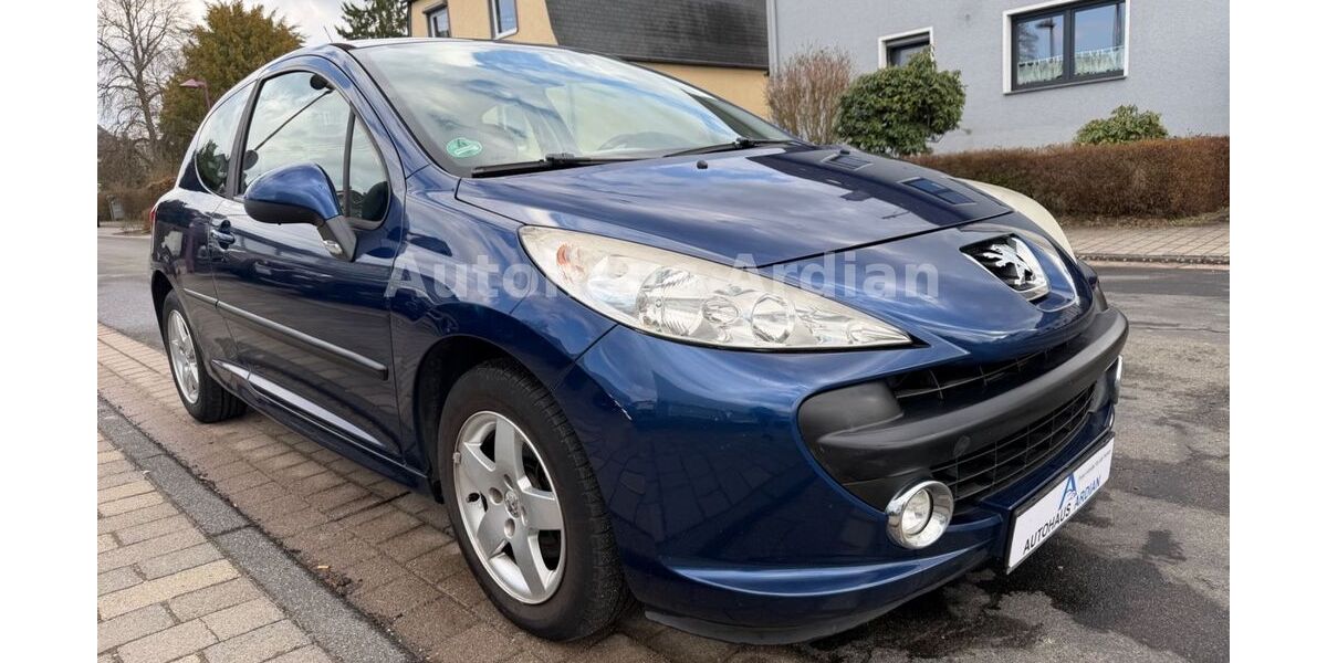 Peugeot 207 181.231 km 2.499 &euro; Kirchberg 55481