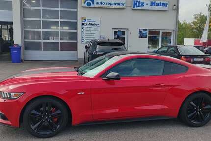 Ford Mustang 107.000 km 22.950 € Burgkirchen a.d.Alz 84508