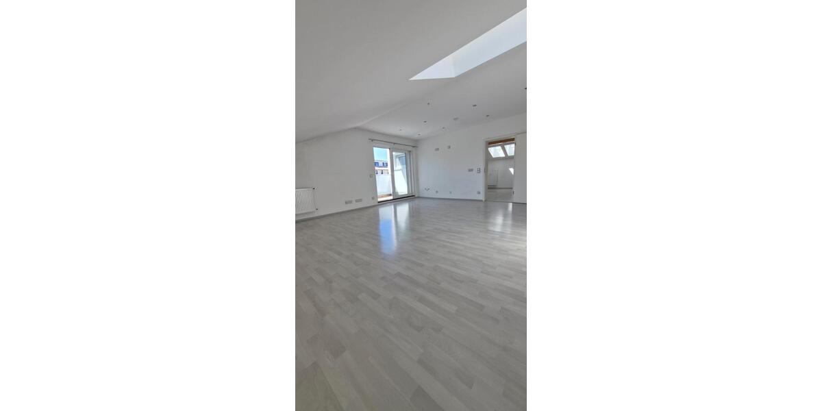 Dachgeschoßwohnung Waldkraiburg - 2 Zimmer, 65 m&sup2;, 195.000&euro; | Angebot:26416050