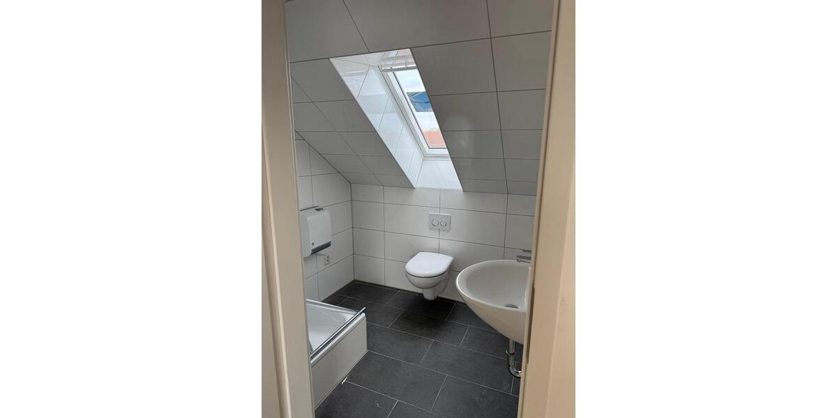 Dachgeschoßwohnung Bielefeld Mitte - 1 Zimmer, 32 m&sup2;, 400&euro; | Angebot:26367876