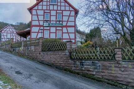 Haus zum Kaufen in Uhlstädt-Kirchhasel Weißbach 192.000 € 200 m² 10 zimmer