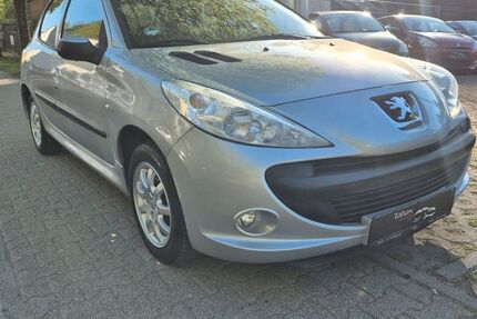 Peugeot 206 99.000 km 3.499 &euro; Hadamar 65589