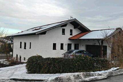 Haus Buchbach - 6 Zimmer, 175 m&sup2;, 1.600&euro; | Angebot:24840773