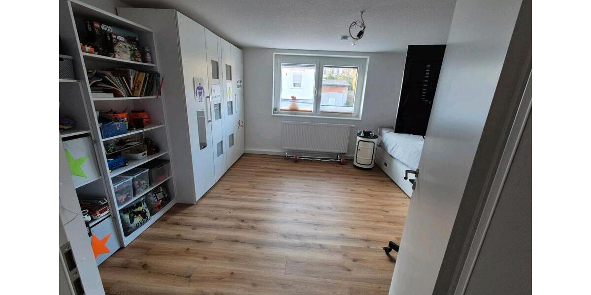 Terrassenwohnung Oberderdingen - 4 Zimmer, 113 m&sup2;, 1.290&euro; | Angebot:25934873