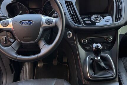 Ford Kuga 156.500 km 11.500 &euro; Maxhütte-Haidhof 93142