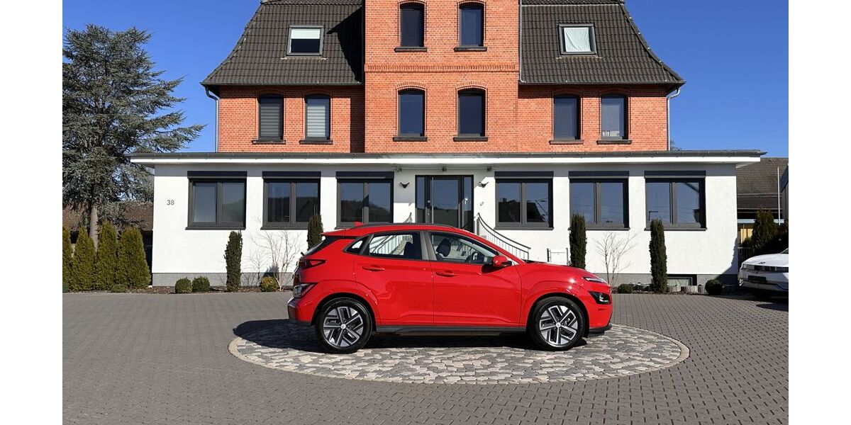 Hyundai KONA Elektro 36.519 km 18.950 &euro; Rotenburg Lispenhausen 36199