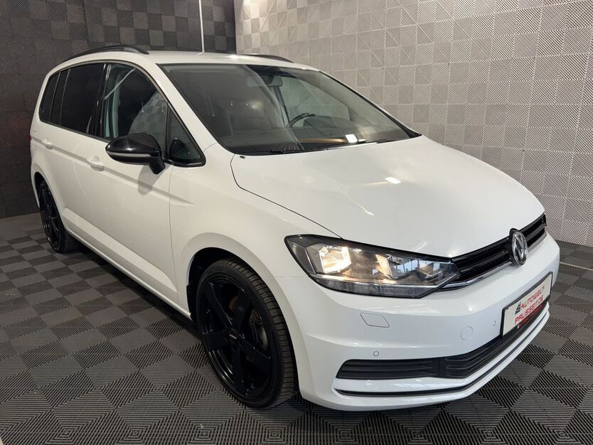 VW Touran 76.711 km 20.930 € Horb am Neckar 72160