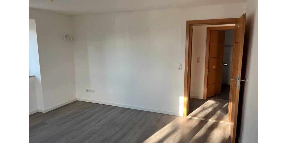 Etagenwohnung Furth im Wald - 4 Zimmer, 80 m&sup2;, 415&euro; | Angebot:25419264