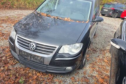 VW Touran 357.000 km 2.499 &euro; Weingarten 88250