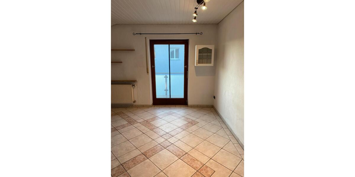 Dachgeschoßwohnung Prutting - 3 Zimmer, 95 m&sup2;, 1.500&euro; | Angebot:26534504