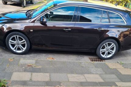 Opel Insignia 198.000 km 3.990 &euro; Duisburg 47167