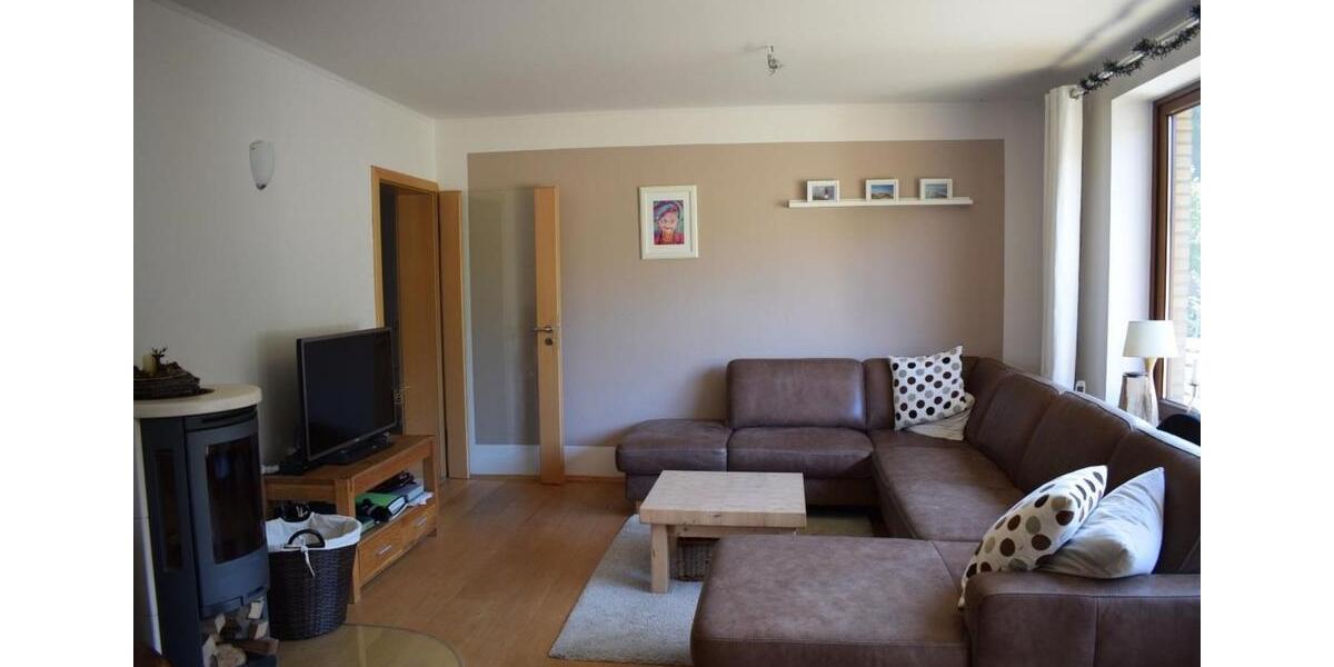 Einfamilienhaus Neu Wulmstorf - 9 Zimmer, 214 m&sup2;, 2.350&euro; | Angebot:25850639