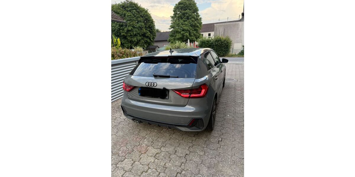 Audi A1 57.879 km 24.999 &euro; Scheibenhardt 76779