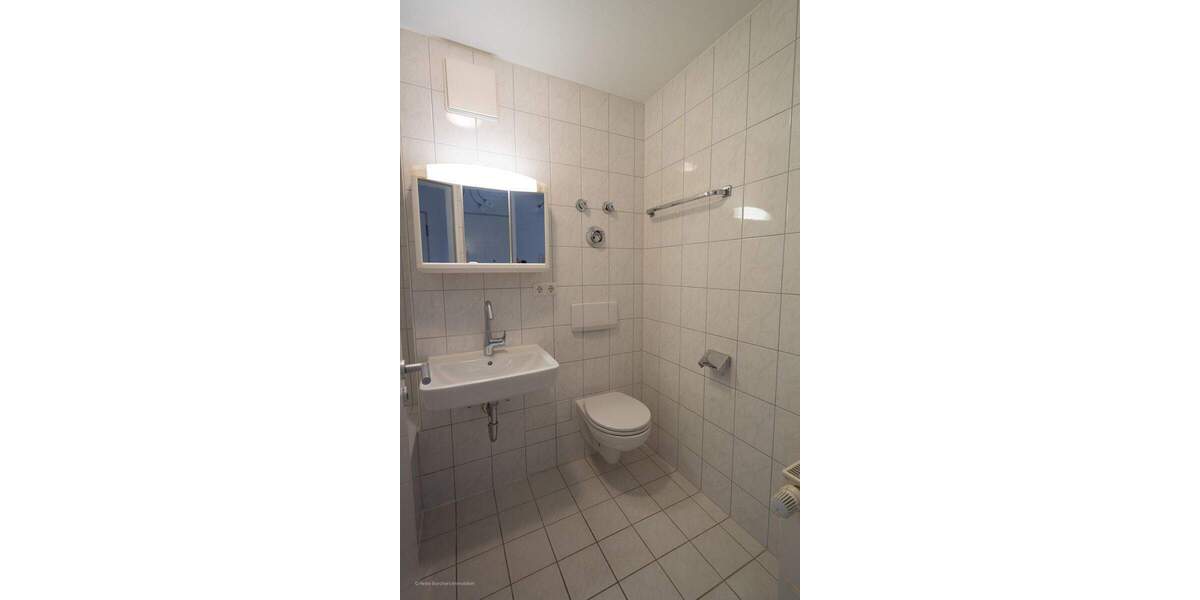 Etagenwohnung Unterhaching - 2 Zimmer, 49 m&sup2;, 925&euro; | Angebot:24765790