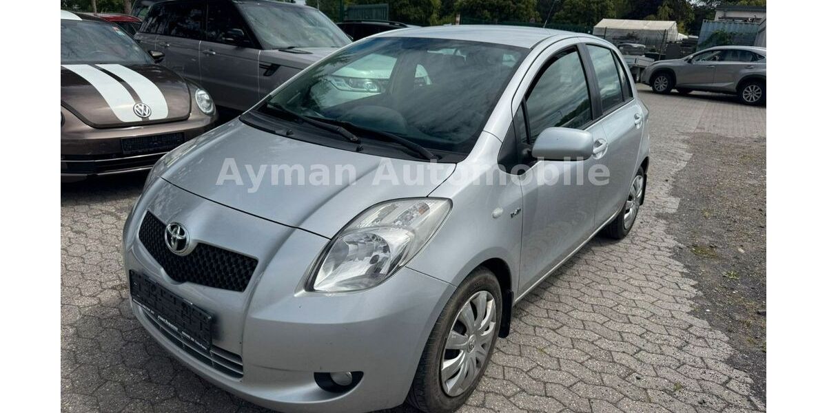 Toyota Yaris 203.000 km 1.699 &euro; Euskirchen 53879