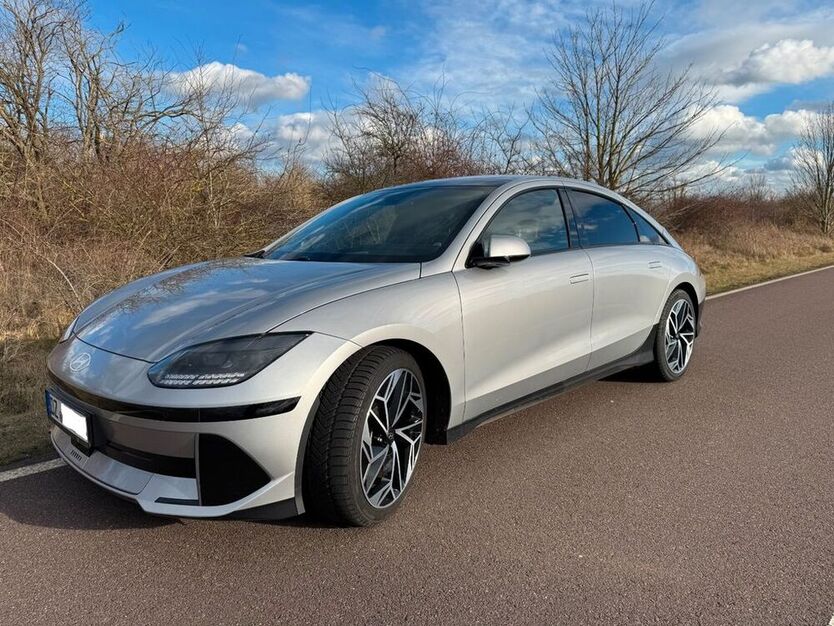 IONIQ 6