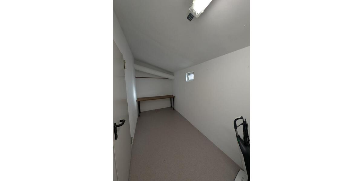 Bungalow Rathenow - 3 Zimmer, 117 m&sup2;, 1.200&euro; | Angebot:24736992