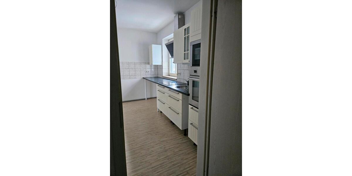 Etagenwohnung Schleusingen - 2 Zimmer, 68 m&sup2;, 470&euro; | Angebot:26001217